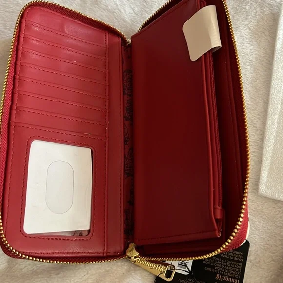Loungefly Disney Snow White & The Seven Dwarfs Wallet – NWT long zippy wallet - Picture 2 of 4